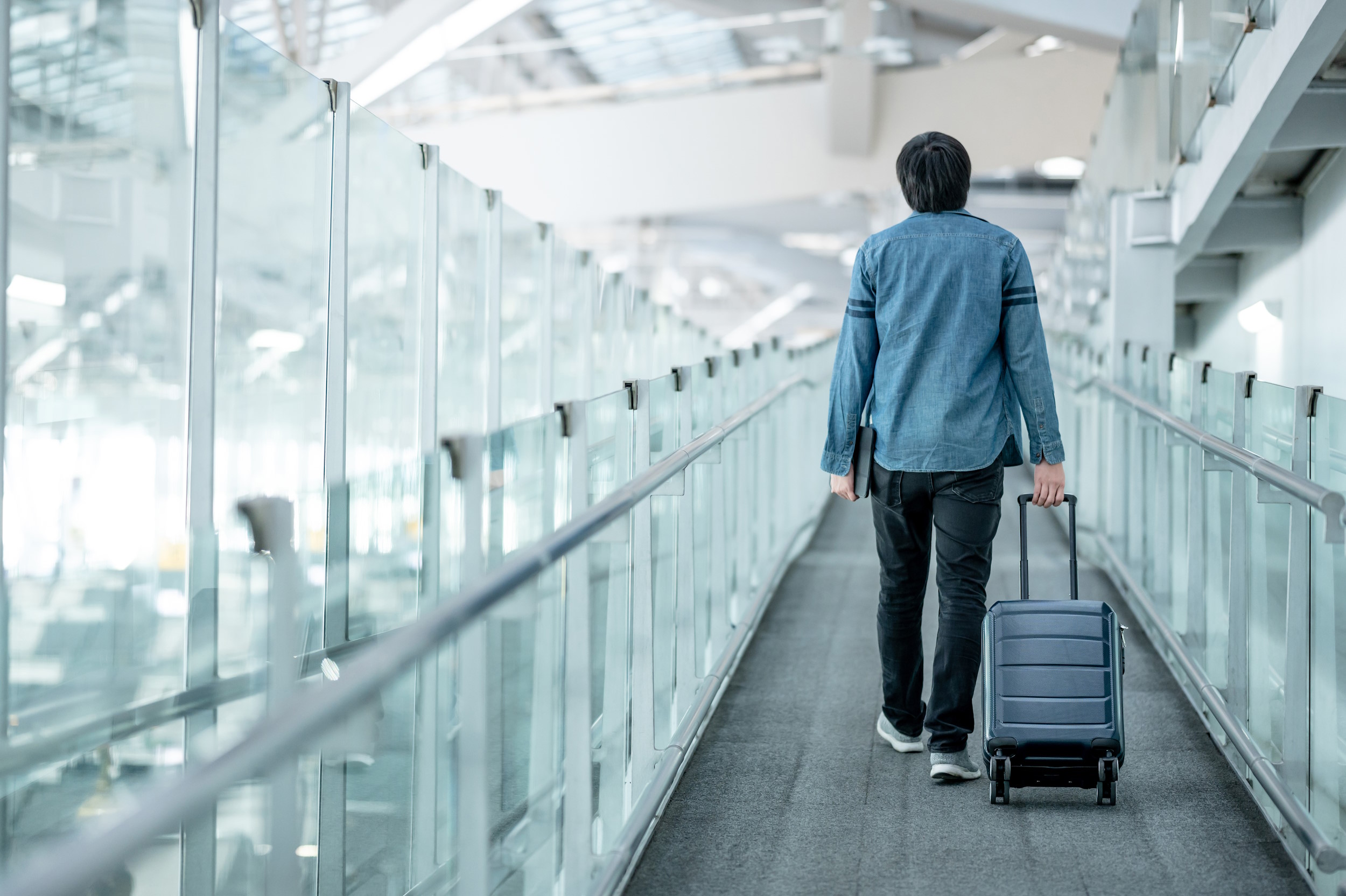 Traveling After a Fracture: How to Heal Safely While on the Go