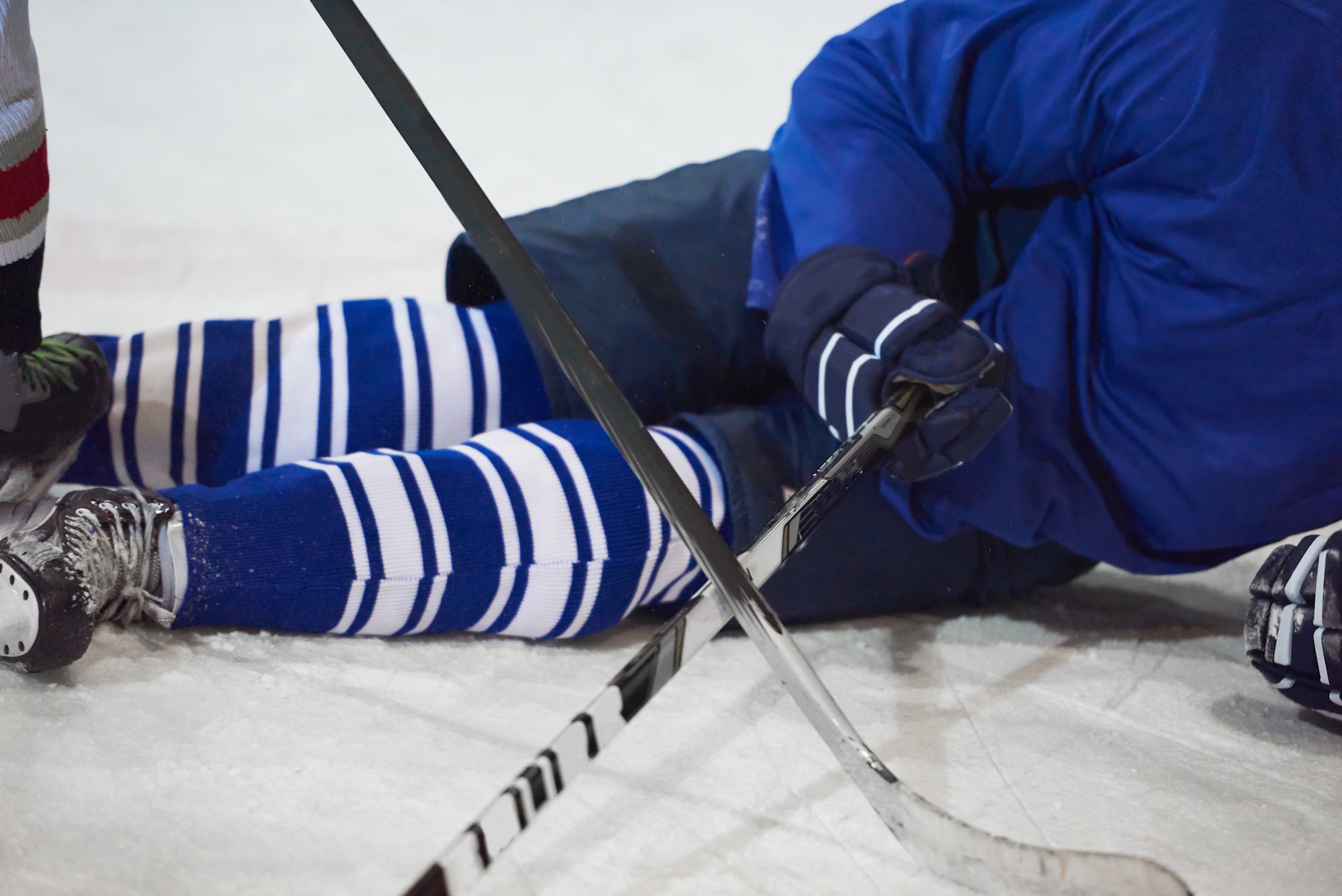 Hockey Injuries in Canada: How LIPUS Helps Athletes Heal Faster & Get Back on Ice